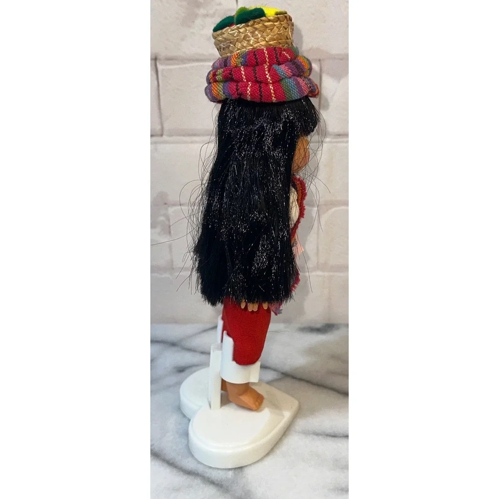 Unbranded vintage souvenir